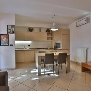  Appartamento Casa Guglielmi